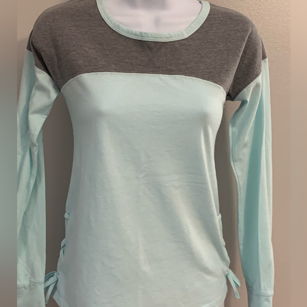 So Perfect Active Tee - Picture 1 of 16